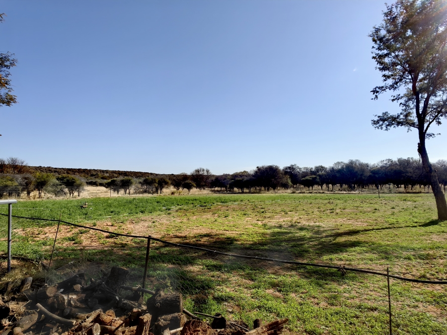Commercial Property for Sale in Lindleyspoort North West